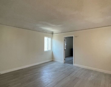 836 S Catalina Street - Photo Thumbnail 8