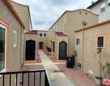 836 S Catalina Street - Photo Thumbnail 2