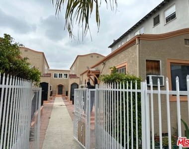 836 S Catalina Street - Photo Thumbnail 1
