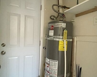 836 S Catalina Street - Photo Thumbnail 20