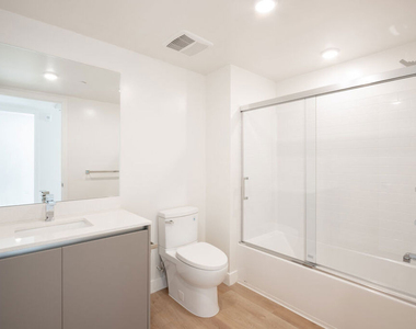 1126 N Cornwell Street - Photo Thumbnail 8