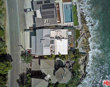 24380 Malibu Road - Photo Thumbnail 45