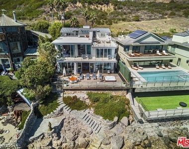 24380 Malibu Road - Photo Thumbnail 41