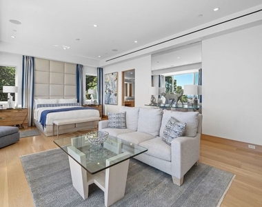 24380 Malibu Road - Photo Thumbnail 25