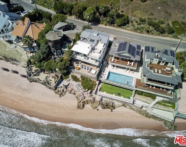 24380 Malibu Road - Photo Thumbnail 42