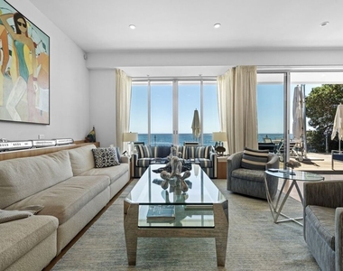 24380 Malibu Road - Photo Thumbnail 2