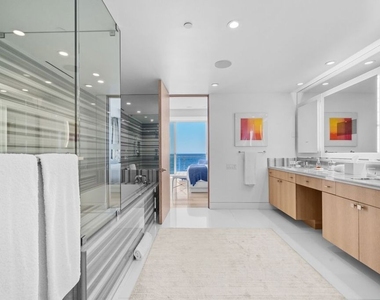 24380 Malibu Road - Photo Thumbnail 26