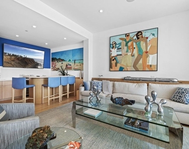 24380 Malibu Road - Photo Thumbnail 5