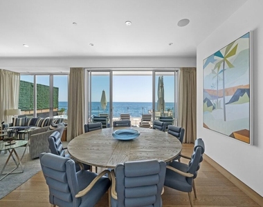 24380 Malibu Road - Photo Thumbnail 7