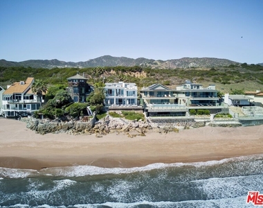 24380 Malibu Road - Photo Thumbnail 39