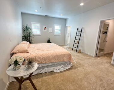 15158 W Rachel Lane - Photo Thumbnail 22