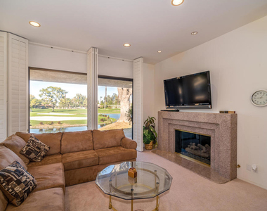 12 Columbia Drive - Photo Thumbnail 3
