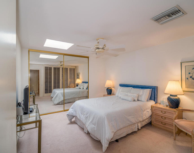 12 Columbia Drive - Photo Thumbnail 18