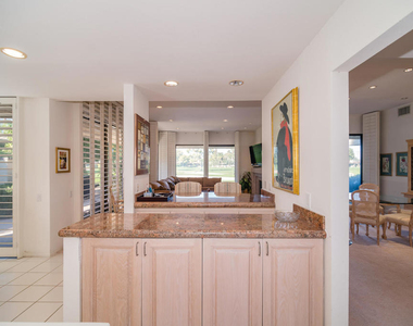 12 Columbia Drive - Photo Thumbnail 14