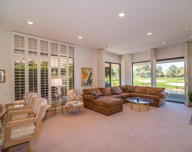 12 Columbia Drive - Photo Thumbnail 6