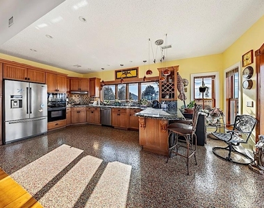 7 Widgeon Way - Photo Thumbnail 5