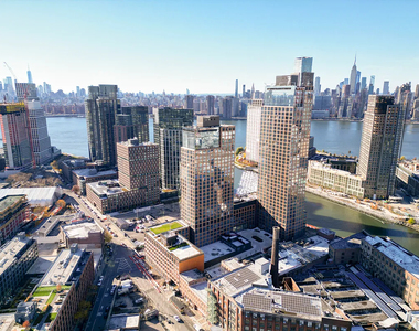 87 Commercial Street - Photo Thumbnail 13