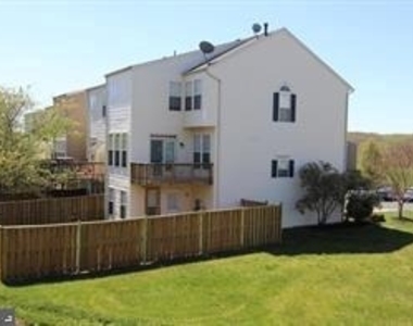 1372 Cranes Bill Way - Photo Thumbnail 1