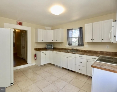 310 Ellis Street - Photo Thumbnail 1