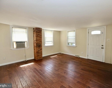 310 Ellis Street - Photo Thumbnail 12