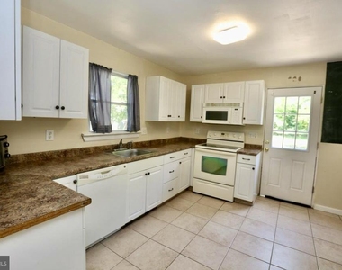 310 Ellis Street - Photo Thumbnail 2