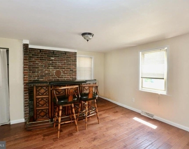 310 Ellis Street - Photo Thumbnail 3