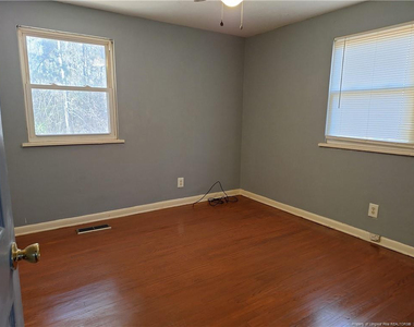 2525 Vestal Avenue - Photo Thumbnail 4