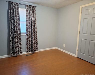 2525 Vestal Avenue - Photo Thumbnail 6