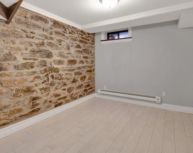 Copy of 250 Mott Street, Unit 4 - Photo Thumbnail 8