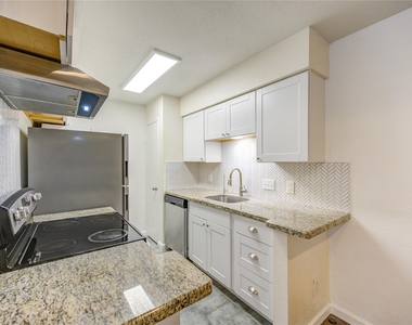 2120 Wilcrest Drive - Photo Thumbnail 21