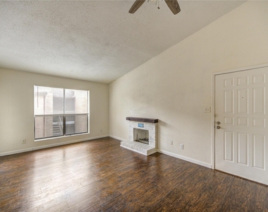2120 Wilcrest Drive - Photo Thumbnail 19