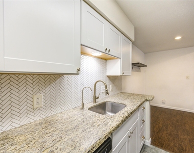 2120 Wilcrest Drive - Photo Thumbnail 20