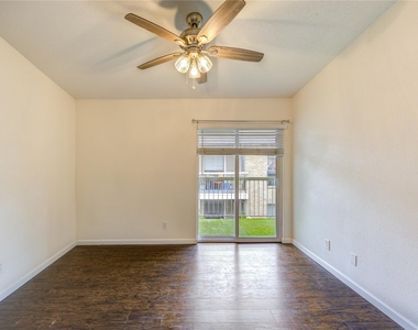 2120 Wilcrest Drive - Photo Thumbnail 27