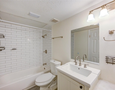 2120 Wilcrest Drive - Photo Thumbnail 36