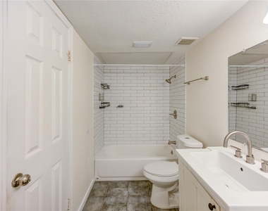 2120 Wilcrest Drive - Photo Thumbnail 12