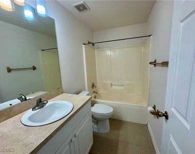 10743 Robinson Street - Photo Thumbnail 6