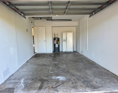 10743 Robinson Street - Photo Thumbnail 9