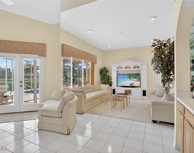 6687 Huntley Lane S - Photo Thumbnail 15