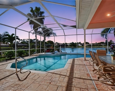 6687 Huntley Lane S - Photo Thumbnail 2