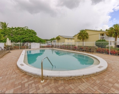 4605 Bayshore Dr. - Photo Thumbnail 18