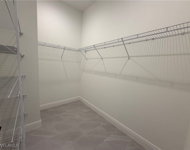 4013 Perseus Street - Photo Thumbnail 8