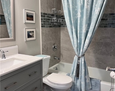 83 Glades Boulevard - Photo Thumbnail 9