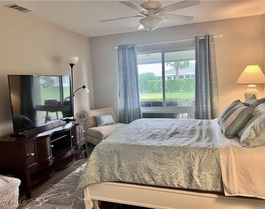 83 Glades Boulevard - Photo Thumbnail 3