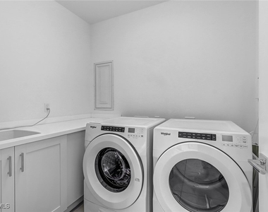 1135 3rd Avenue S - Photo Thumbnail 12