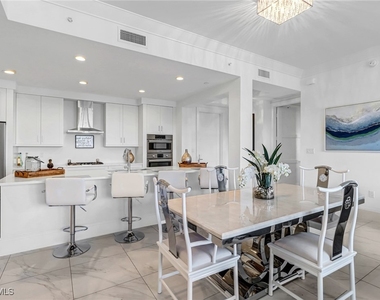 1135 3rd Avenue S - Photo Thumbnail 2