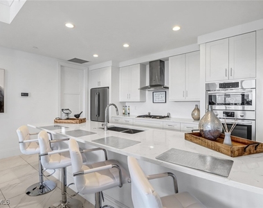 1135 3rd Avenue S - Photo Thumbnail 22