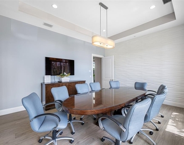 1325 Snell Isle Boulevard Ne - Photo Thumbnail 27