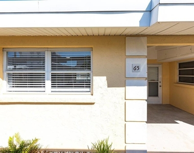 6006 Midnight Pass Road - Photo Thumbnail 13