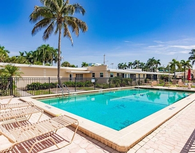 6006 Midnight Pass Road - Photo Thumbnail 19