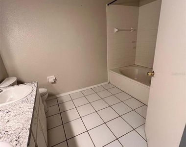 8674 Hunters Key Circle - Photo Thumbnail 15